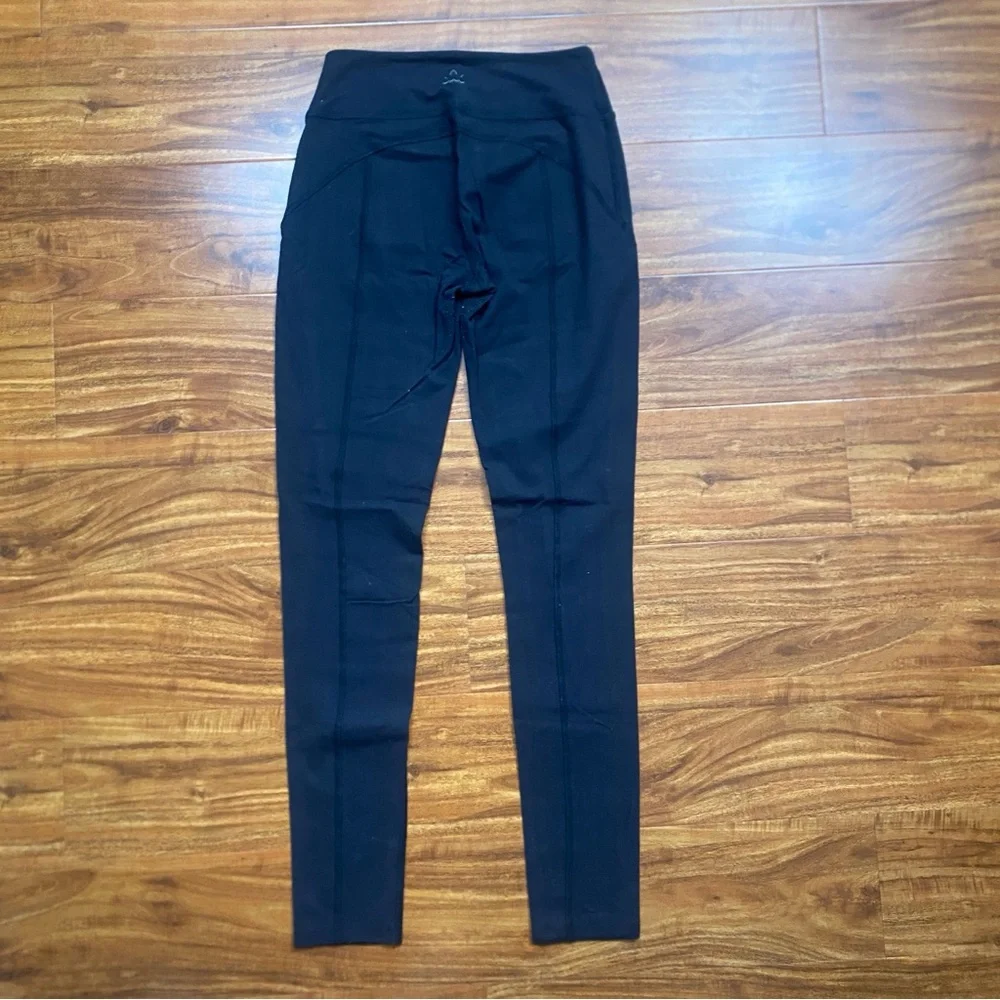 Beyond Yoga Women's Black Lowrise Leggings Size Medium Activewear Pilates Gym - Picture 2 of 16